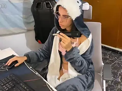 Poison Ivy 29 online show from 25, 3, 2026