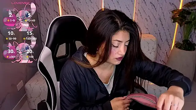 Lia queen tx online show from 22, 3, 2026