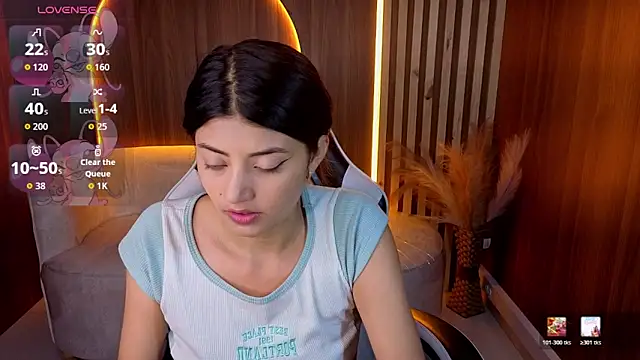 Lia queen tx online show from 2, 6, 2026