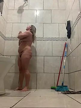 Snapshot of lolitaloirasex chatting on 13, 3, 2026 lolitaloirasex online show from 13, 3, 2026