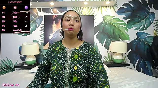 Snapshot of shakti_moumita chatting on 1, 6, 2026 shakti moumita online show from 1, 6, 2026