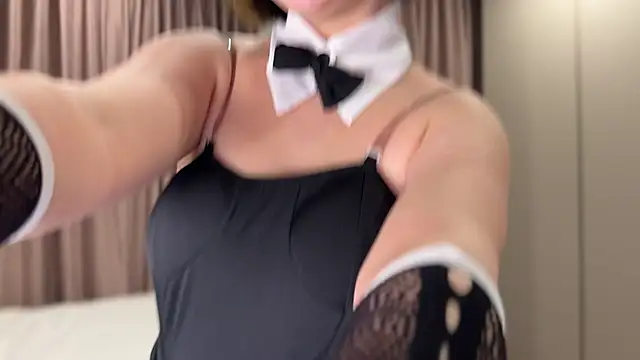 emilyy xoxo online show from 17, 3, 2026