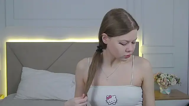 Sophie Rays online show from 19, 3, 2026