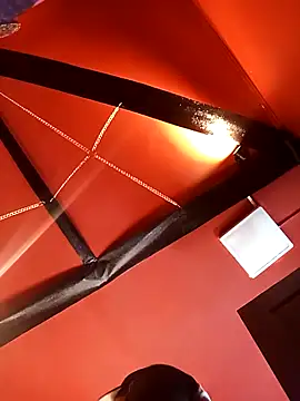 Chloe MagnusKnight  online show from 19, 3, 2026