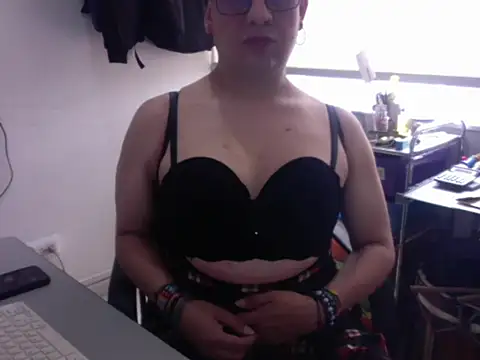 Snapshot of dayanadavid chatting on 4, 5, 2026 dayanadavid online show from 4, 5, 2026