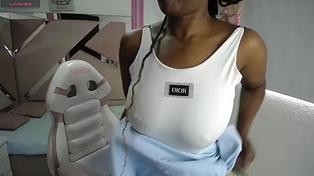 Ebony rizon online show from 21, 4, 2026