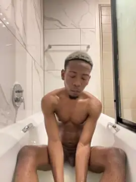 RoyaltyRox online show from 2, 4, 2026