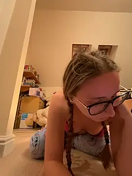 Snapshot of SophMaeexo chatting on 18, 3, 2026 SophMaeexo online show from 18, 3, 2026