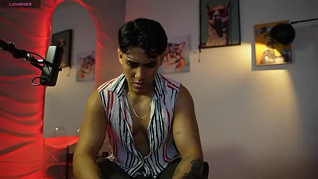 Snapshot of Tayler_Cross_ chatting on 18, 3, 2026 Tayler Cross online show from 18, 3, 2026