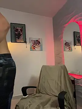 Snapshot of Tayler_Cross_ chatting on 20, 3, 2026 Tayler Cross online show from 20, 3, 2026