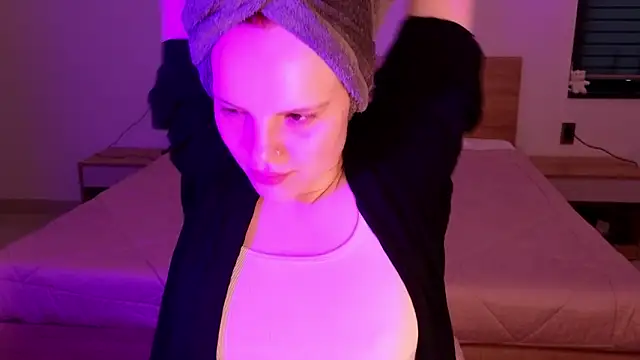 mollybossy online show from 13, 3, 2026