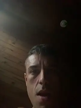 Snapshot of boundlles chatting on 11, 4, 2026 boundlles online show from 11, 4, 2026