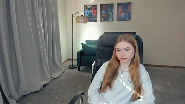 Snapshot of DebbraTobon chatting on 15, 3, 2026 DebbraTobon online show from 15, 3, 2026