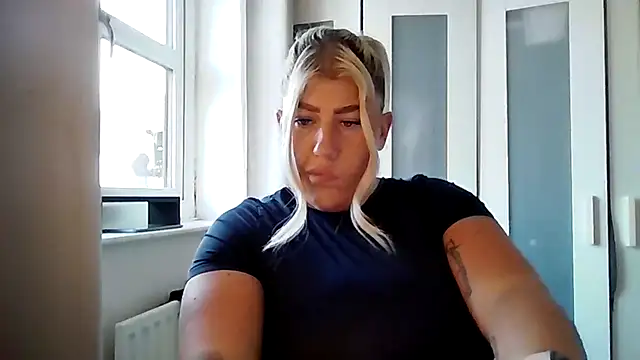 Snapshot of Lexi_Laura chatting on 21, 3, 2026 Lexi Laura online show from 21, 3, 2026