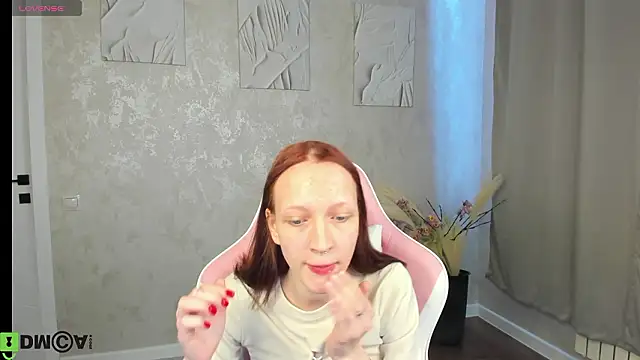 Naomiya-Lee online show from 18, 3, 2026