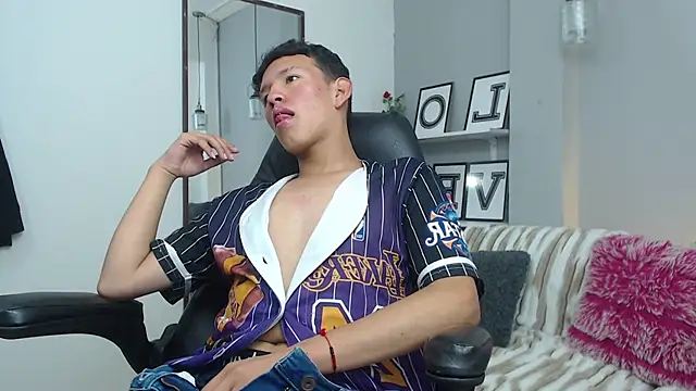 Emmanuel Salvatore online show from 19, 3, 2026