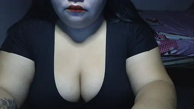 prettycarla  online show from 2, 5, 2026