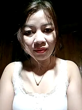 Snapshot of Yiyi102300 chatting on 17, 3, 2026 Yiyi102300 online show from 17, 3, 2026