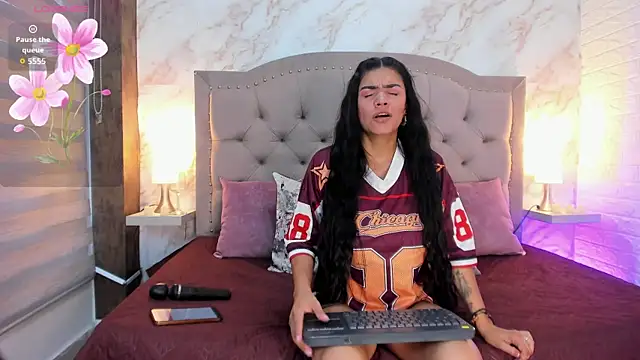 AishaCambell  online show from 4, 8, 2026