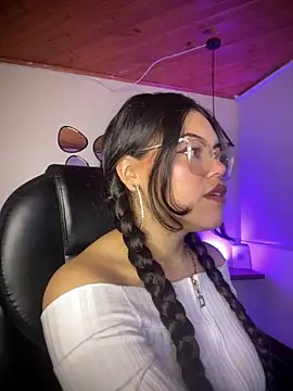 Valentine pink online show from 20, 3, 2026