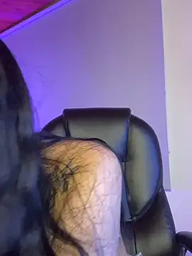 Zeyra pink online show from 18, 3, 2026