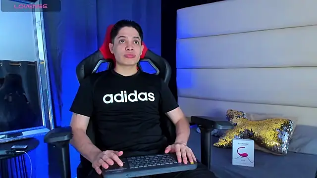 Snapshot of Edison_S chatting on 17, 3, 2026 Edison S online show from 17, 3, 2026