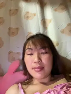 Snapshot of Milik-1022 chatting on 19, 3, 2026 Milik-1022 online show from 19, 3, 2026