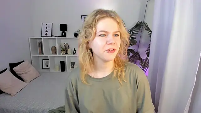 ElizabethVane online show from 19, 5, 2026