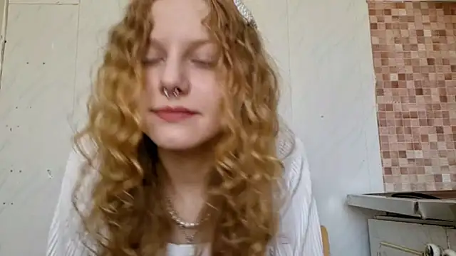Snapshot of Kira_Wonderfullina chatting on 21, 3, 2026 Kira Wonderfullina online show from 21, 3, 2026