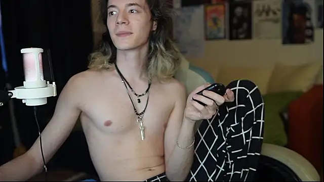 Tomboysex online show from 14, 3, 2026