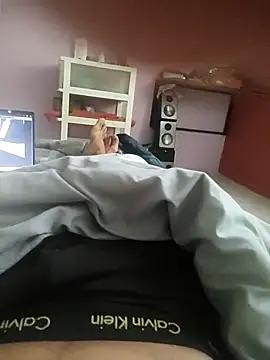 BronzedMask1 online show from 30, 4, 2026