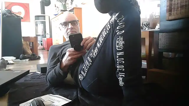 Thomate24 online show from 18, 3, 2026