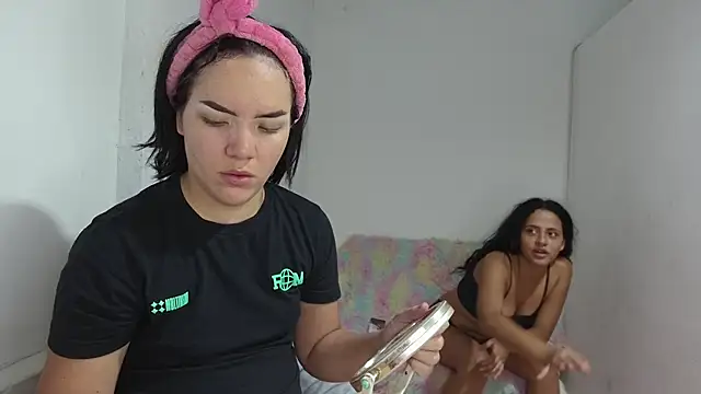 Mabel Blowjob online show from 5, 5, 2026