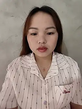 Mina xYx online show from 4, 8, 2026