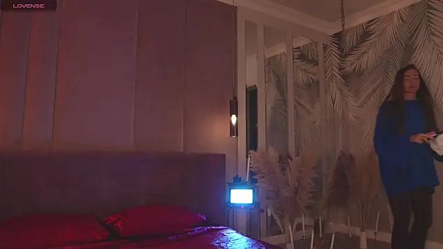 Snapshot of SerenaWest_ chatting on 21, 3, 2026 SerenaWest online show from 21, 3, 2026