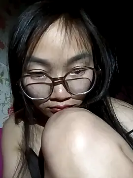 Snapshot of emmasexy2k chatting on 27, 3, 2026 emmasexy2k online show from 27, 3, 2026