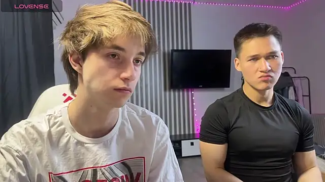 Hunks bromance online show from 22, 3, 2026