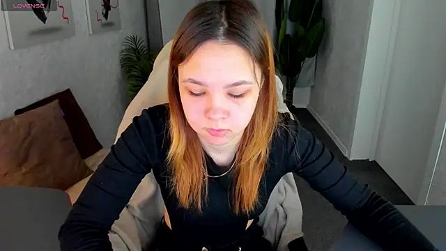 Lori Bllossom online show from 17, 4, 2026