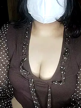 Snapshot of Darkdesire_Duo chatting on 13, 4, 2026 Darkdesire Duo online show from 13, 4, 2026