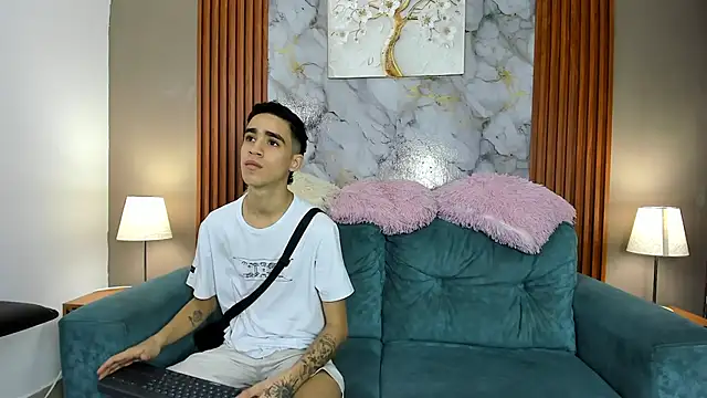 NAUGHTY BOYS1 online show from 18, 3, 2026