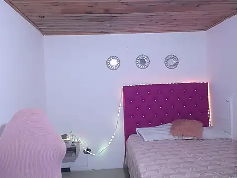 Snapshot of Pinkg_Fox10 chatting on 17, 3, 2026 Pinkg Fox10 online show from 17, 3, 2026