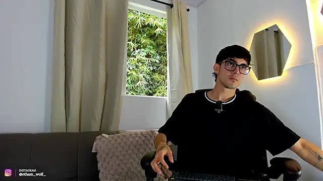 etham wolf1 online show from 1, 8, 2026