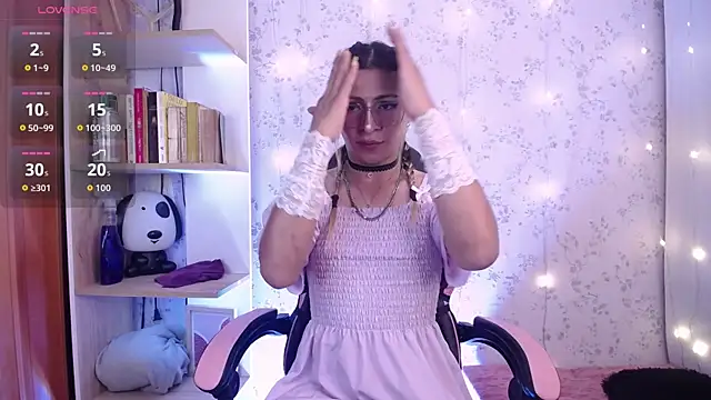  Alexaavandercloude online show from 5, 6, 2026
