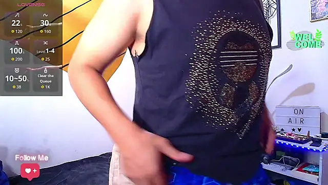 Snapshot of Max_Parkerr chatting on 17, 3, 2026 Max Parkerr online show from 17, 3, 2026