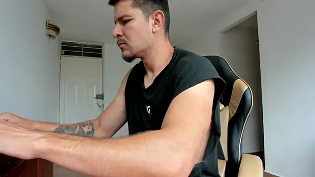 Snapshot of camilo_andres1 chatting on 27, 3, 2026 camilo andres1 online show from 27, 3, 2026