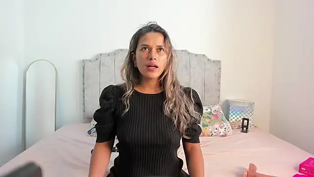 camila borbon  online show from 6, 5, 2026