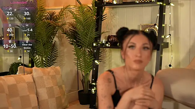 EllieJules online show from 28, 7, 2026
