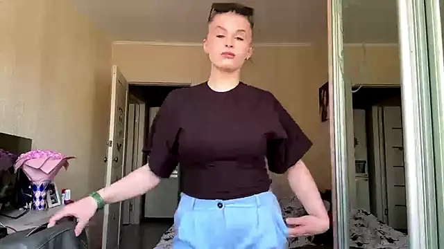 Snapshot of Elle_GrEat chatting on 23, 3, 2026 Elle GrEat online show from 23, 3, 2026