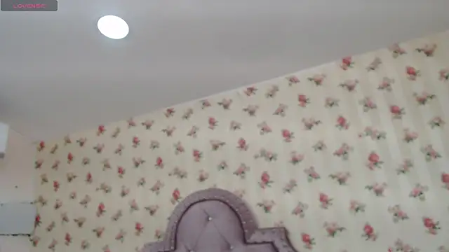 Snapshot of crystal_watson0 chatting on 11, 5, 2026 crystal watson0 online show from 11, 5, 2026