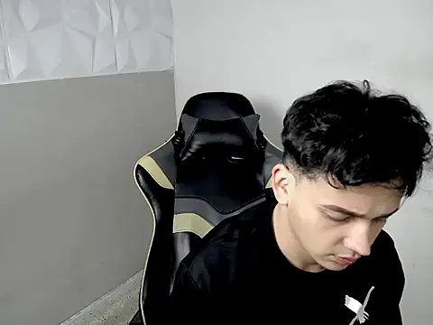 Mathias twinkk online show from 26, 5, 2026